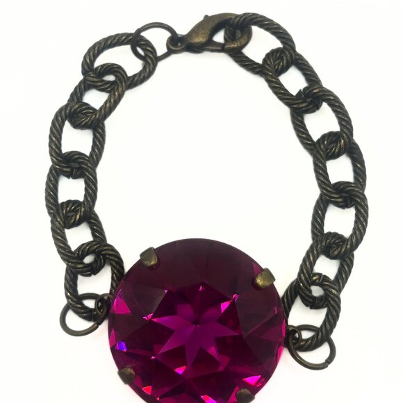 Handcrafted Large Fuchsia Swarovski Crystal Chunky Antique Gold Chain Bracelet - Picture 7 of 8